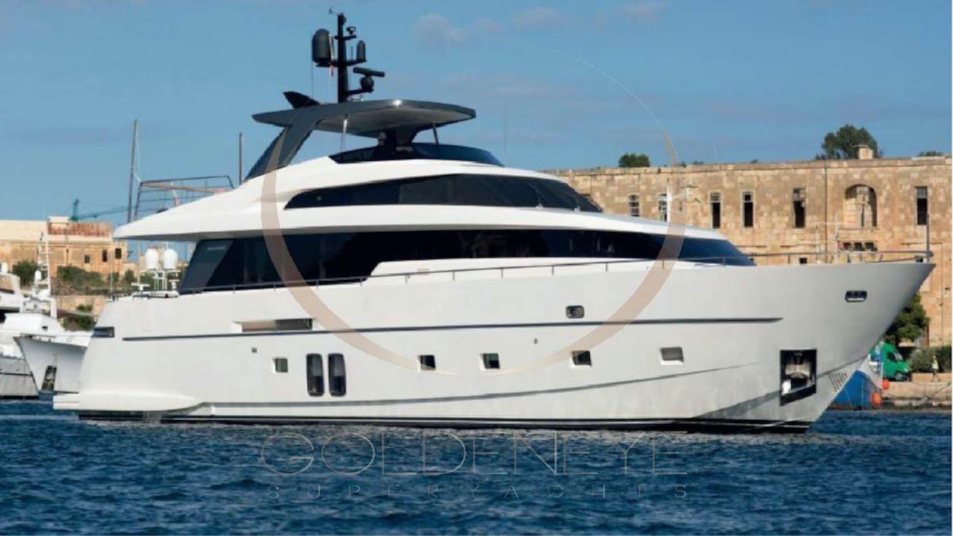 SANLORENZO 30M FLYBRIDGE LEBANON LUXURY YACHTS FOR CHARTER